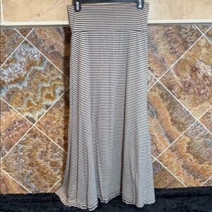 Women's Tan and Black Stretchy A-Line Maxi Skirt Size Small